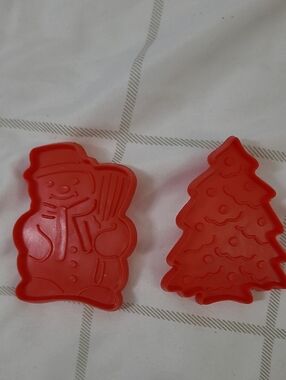 Vintage Red Snowman & Christmas Tree Cookie Cutters - Set Of 2
